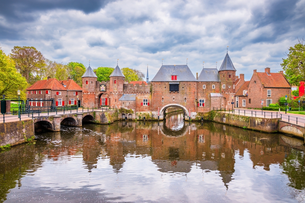 Amersfoort,,Netherlands.,The,Medieval,Gate,Koppelport,On,A,Cloudy,Day.