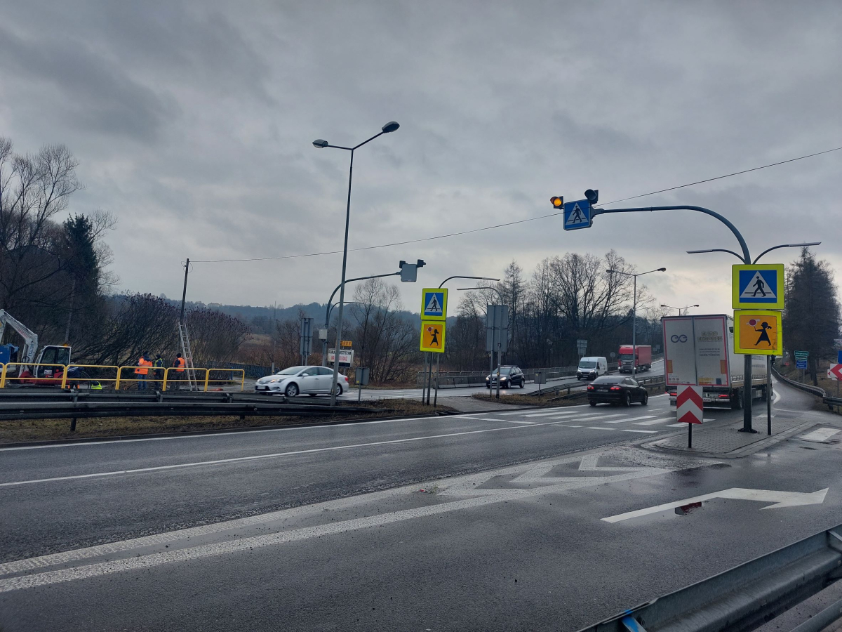 Budowa kolejnej kładki dla pieszych na Zakopiance, kładka dla pieszych w Mogilanach
