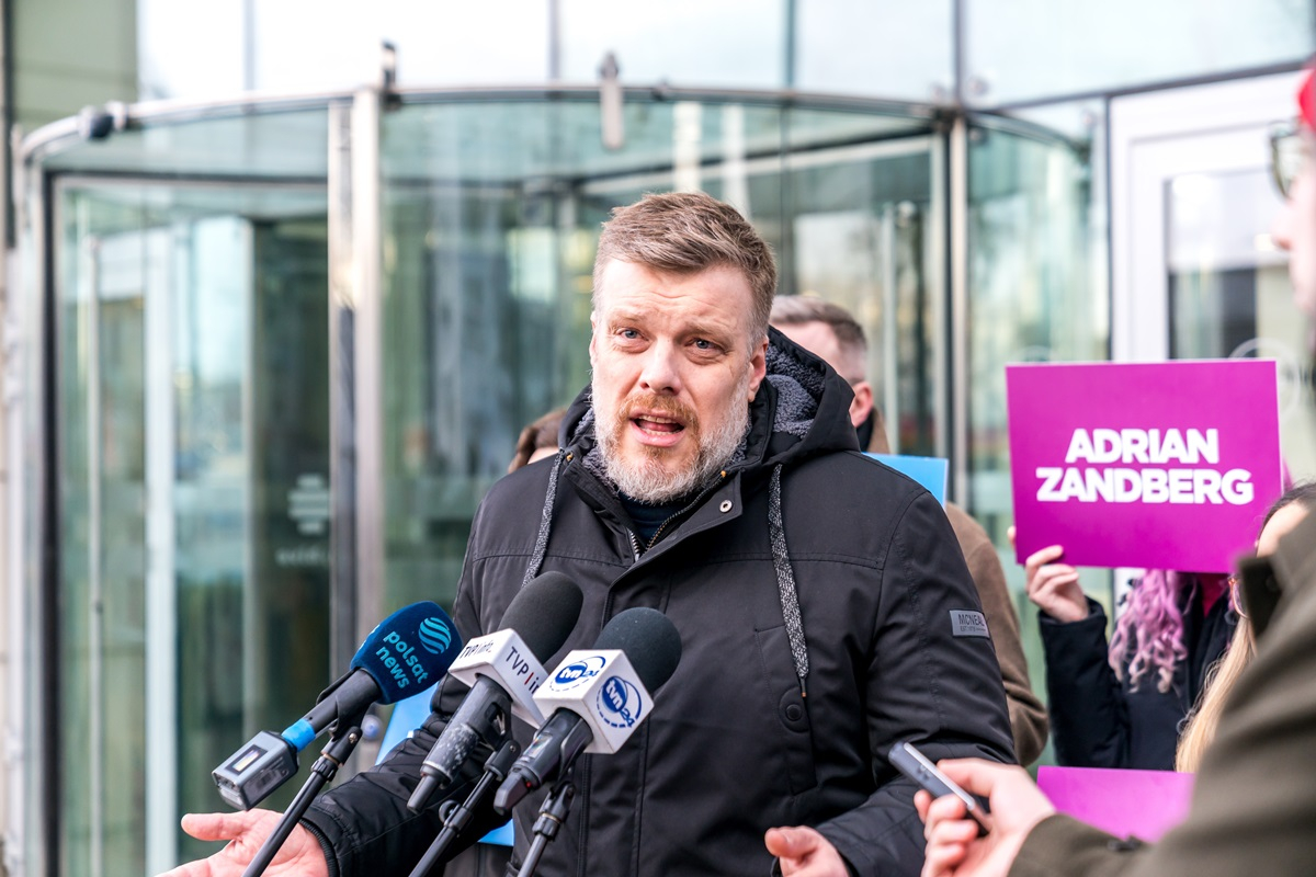 adrian zandberg kandydat na prezydenta rp 2025 wiek partia program wyborczy