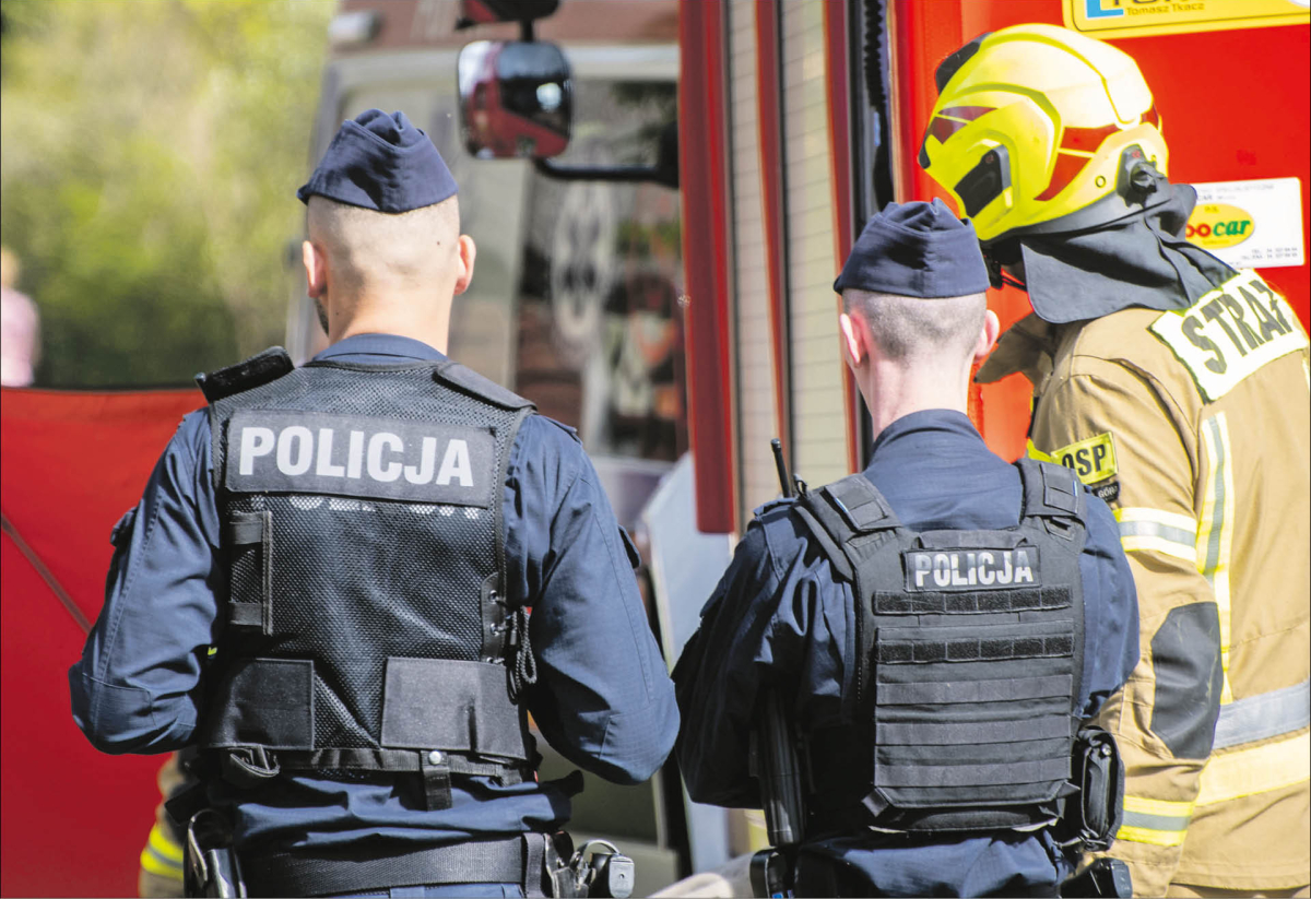 O przywileje Karty Rodziny Mundurowej upomnieli się także celnicy, Służba Więzienna i lekarze