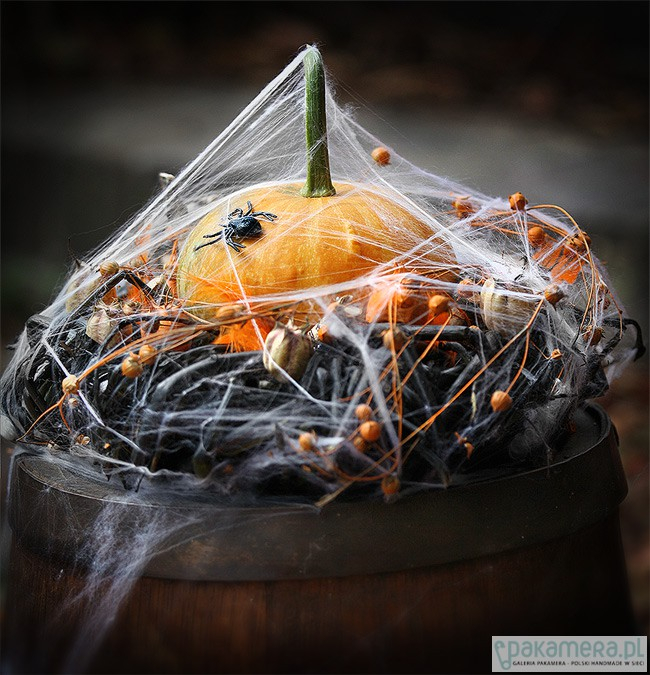 Stroik na Halloween, wielkość 25 cm. Projekt Farsz. Cena 69 zł.