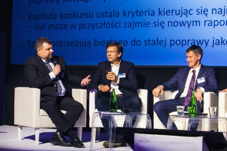 Konferencja „Dwa światy: audytora i biznesu. Jak zmienić obowiązek ustawowy w partnerstwo”, panel drugi /fot. Damian Grabarski