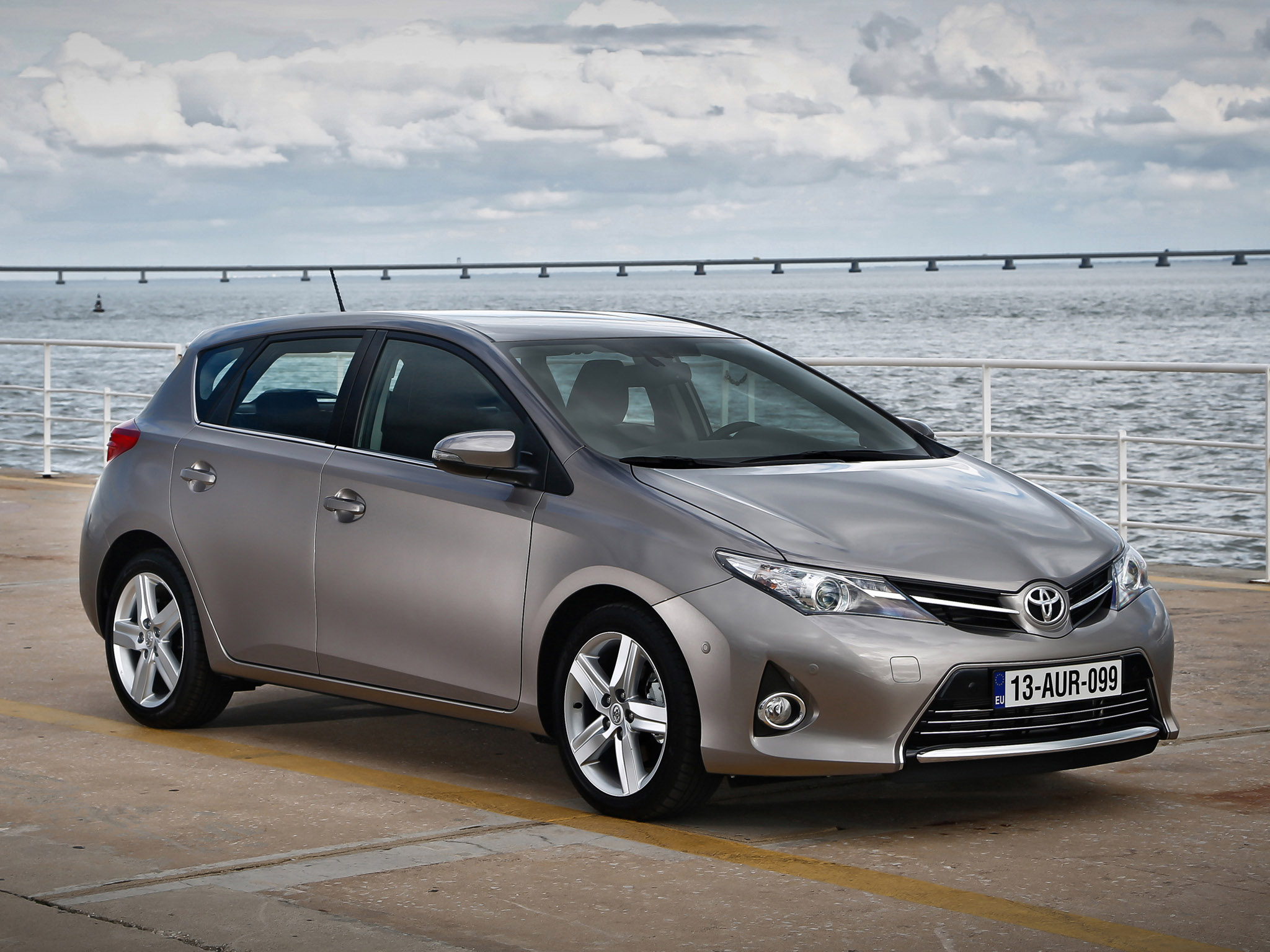 Używane: Toyota Auris II (od 2012)