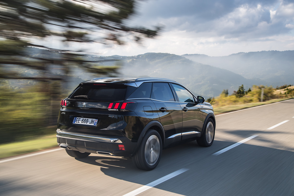 Peugeot 3008 z tytułem Car of the Year 2017