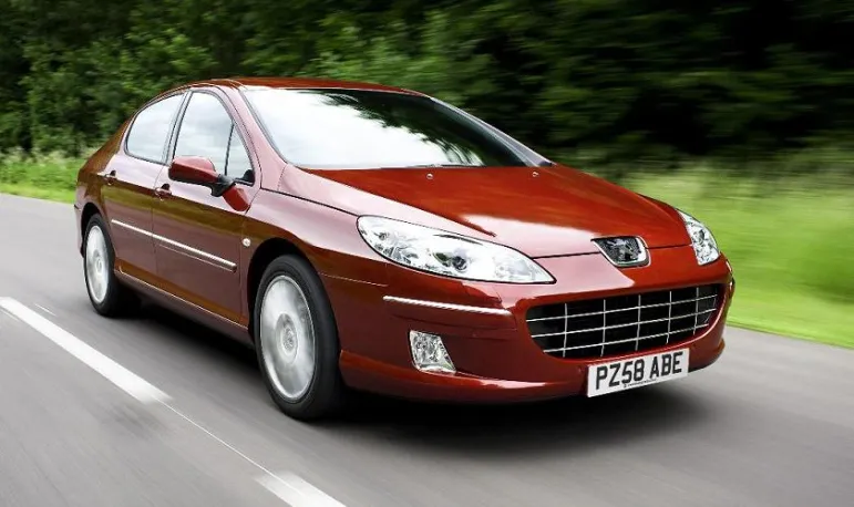 Peugeot 407 jest autem na wskroś francuskim, co wcale nie musi oznaczać czegoś złego.