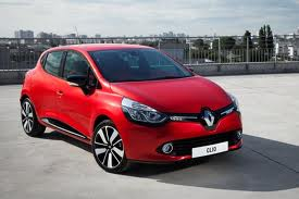 Renault Clio i Fluence mają niedokręcone koła?