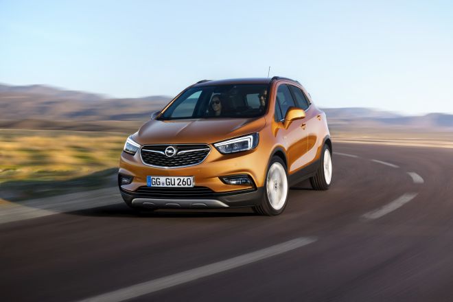 Najnowszy Opel Mokka X zadebiutuje na zbliżającym się Salonie Motoryzacyjnym w Genewie. Co się zmieniło w popularnym crossoverze?