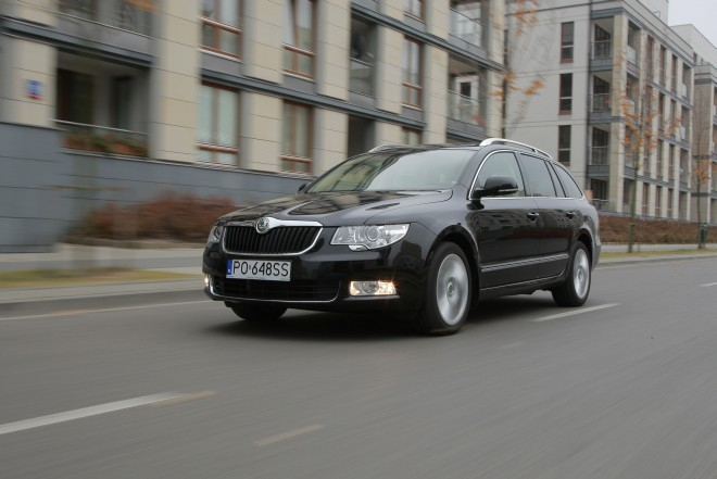 Skoda Superb Combi - przód