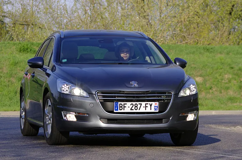 Peugeot 508 SW przód fot. Maciej Medyj