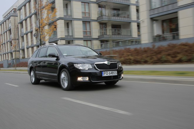 Skoda Superb Combi - przód