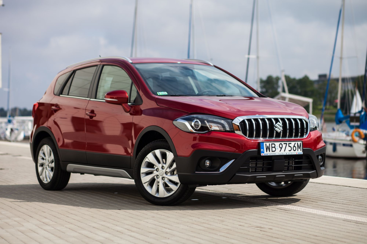 Nowy Suzuki SX4 S-Cross, największą zmianę stylizacyjną przeprowadzono w przedniej części pojazdu.