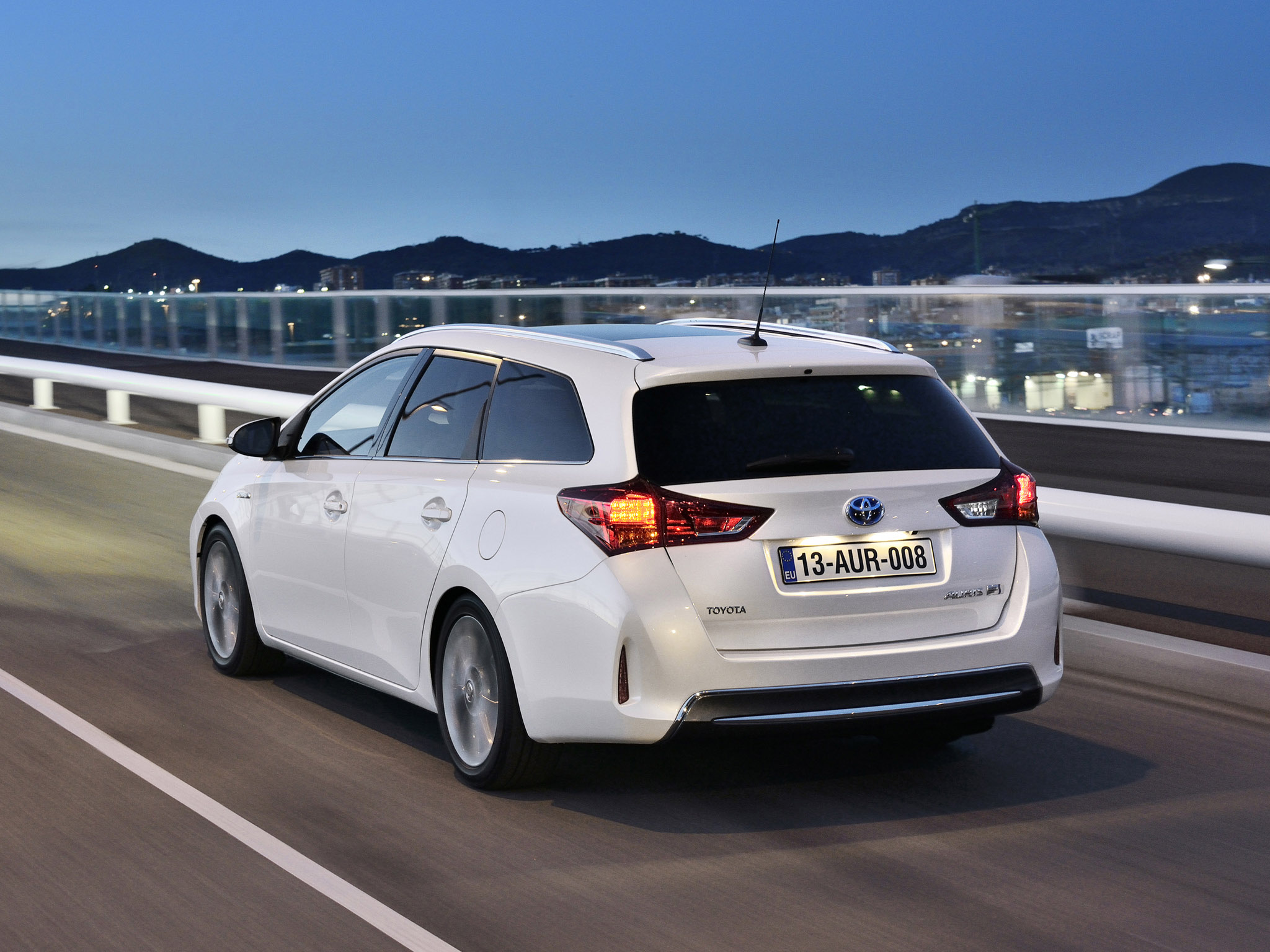 Używane: Toyota Auris II (od 2012)