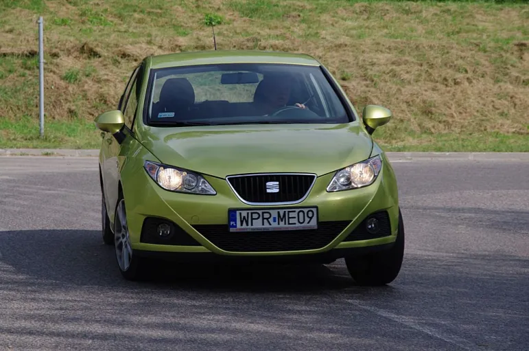 Seat Ibiza 1.6 z LPG przód