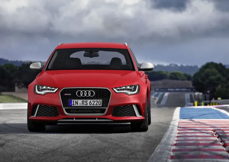 Audi RS6 Avant otrzyma pakiet wzmacniający, podnoszący moc do 605 KM.