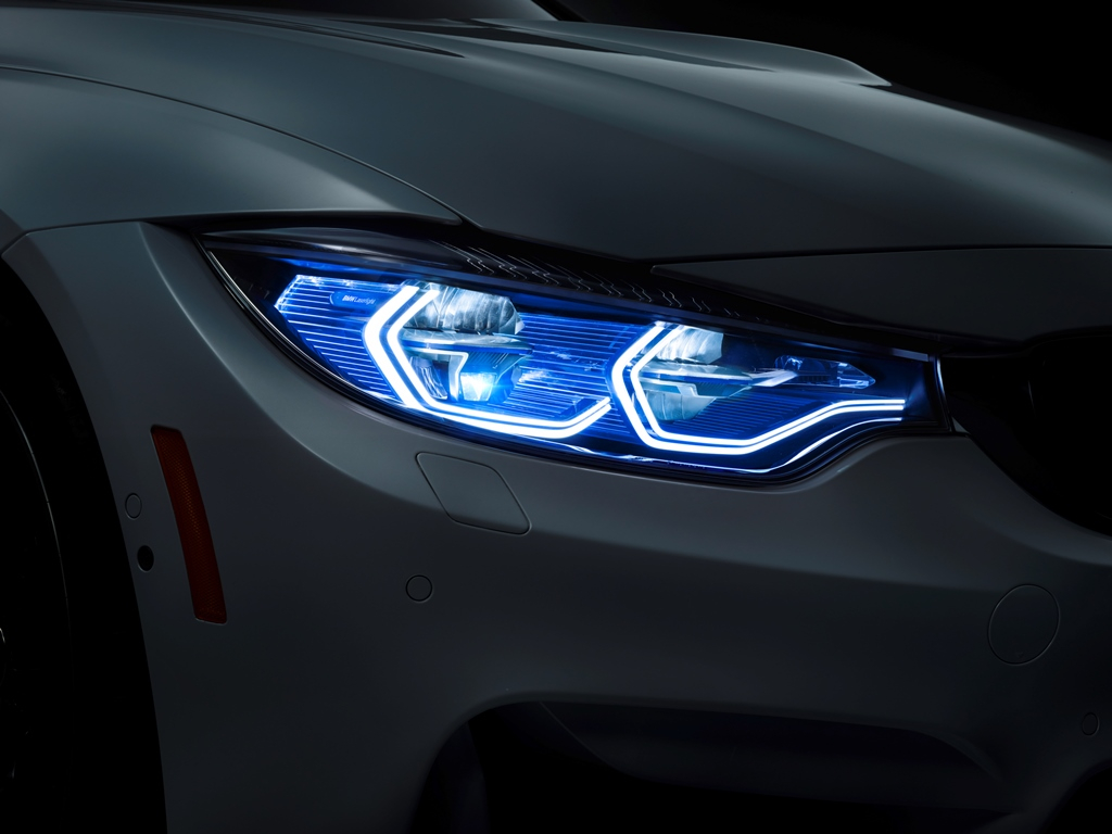 BMW M4 reflektory laserowe