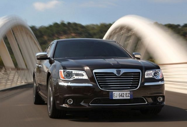 Lancia Thema ma być groźnym rywalem dla BMW serii 5, Mercedesa klasy E i Audi A6 fot. Lancia