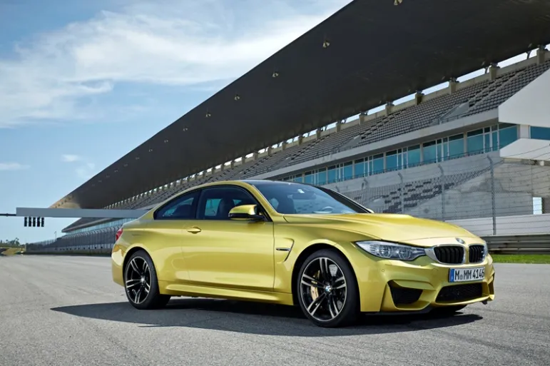 BMW M4 2014 tor trybuna