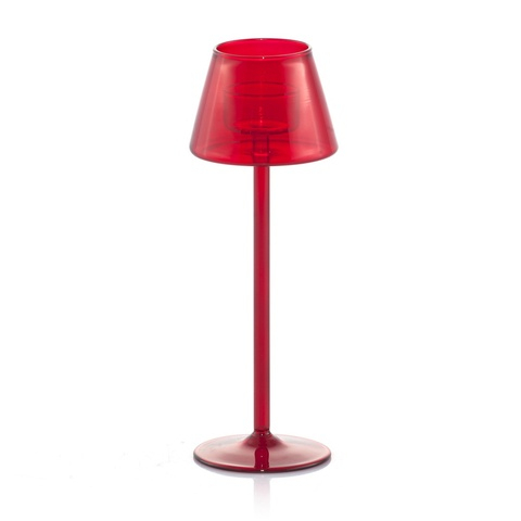 Modne lampy to świetny sposób na adaptację wnętrza.