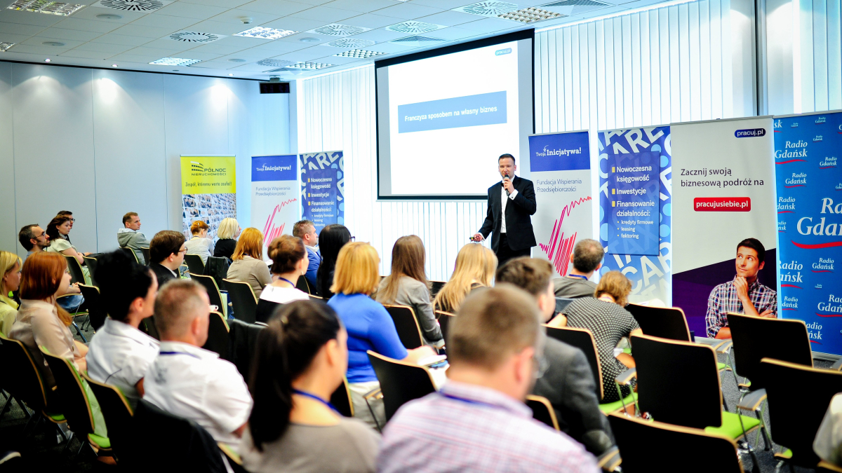 Wszystko o finansach w firmie – konferencja dla przedsiębiorczych „Biznes Krok po Kroku” już 19 września w Warszawie!