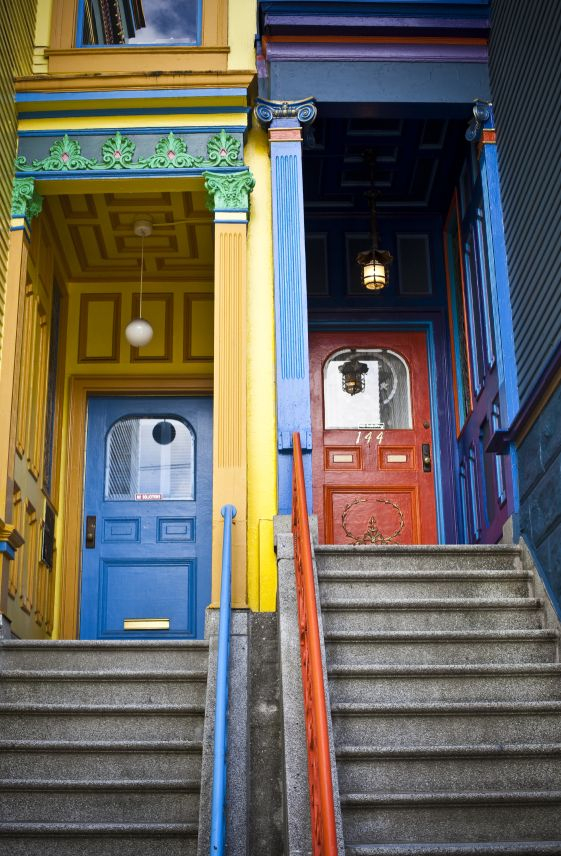 dodatkowe opłaty przy najmie i dzierżawie; koszty za media