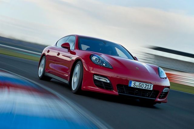 Panamera GTS jest dla ludzi, dla których wersja S nie wystarcza, a Turbo to zbyt dużo.