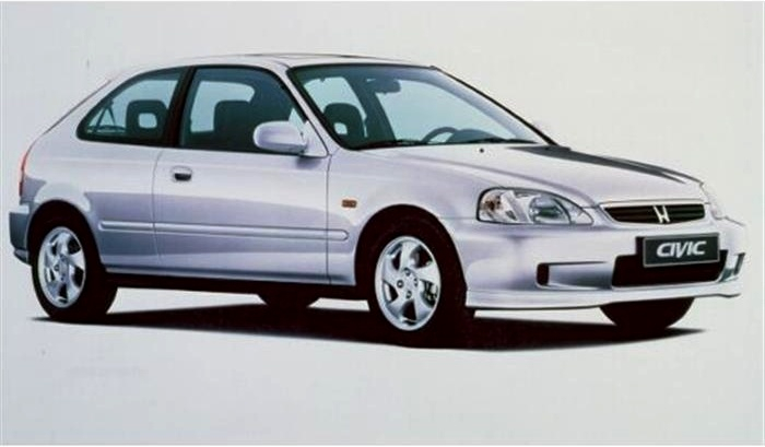 W granicach 7 tys. zł można nabyć Honde Civic z 2000 roku czyli wersję już po liftingu. Auto jest trwałe, dynamiczne i zaskakująco oszczędne. Ceny części niskie.