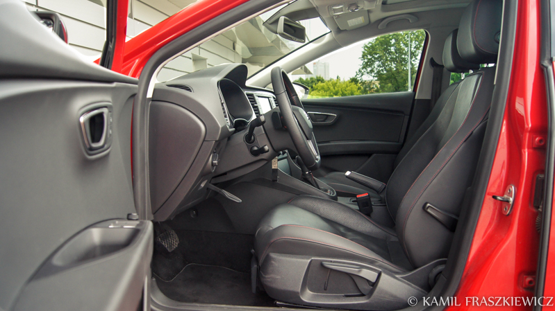 Seat Leon FR 1.8 TSI 2014 - sportowe fotele z podgrzewaniem
