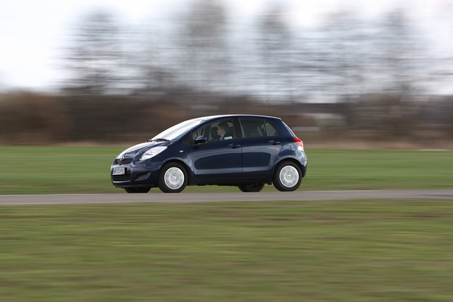 Łożysko oporowe Toyota Yaris 1.0 VVT-i. Usterka popularna? Fot. Moto.wieszjak.pl