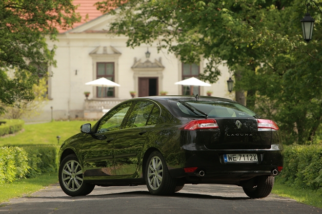 Możemy sprzedać wygrane auto po niższej cenie niż ta na fakturze, nie płacąc podatku, lecz cena ta nie może odbiegać od ceny rynkowej. Fot. Moto.wieszjak.pl