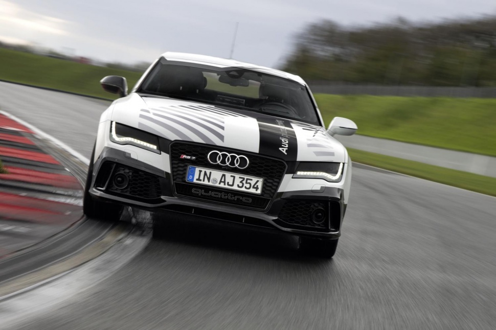 Audi RS 7 piloted driving concept autonomiczny samochód