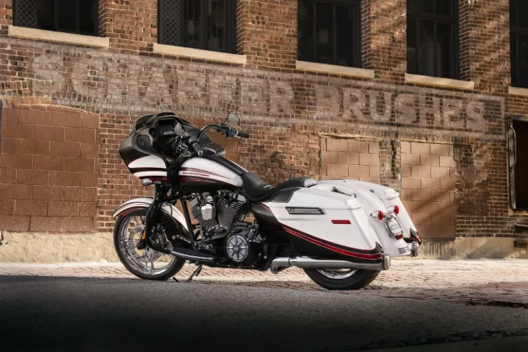 Harley-Davidson CVO Street Glide 2015