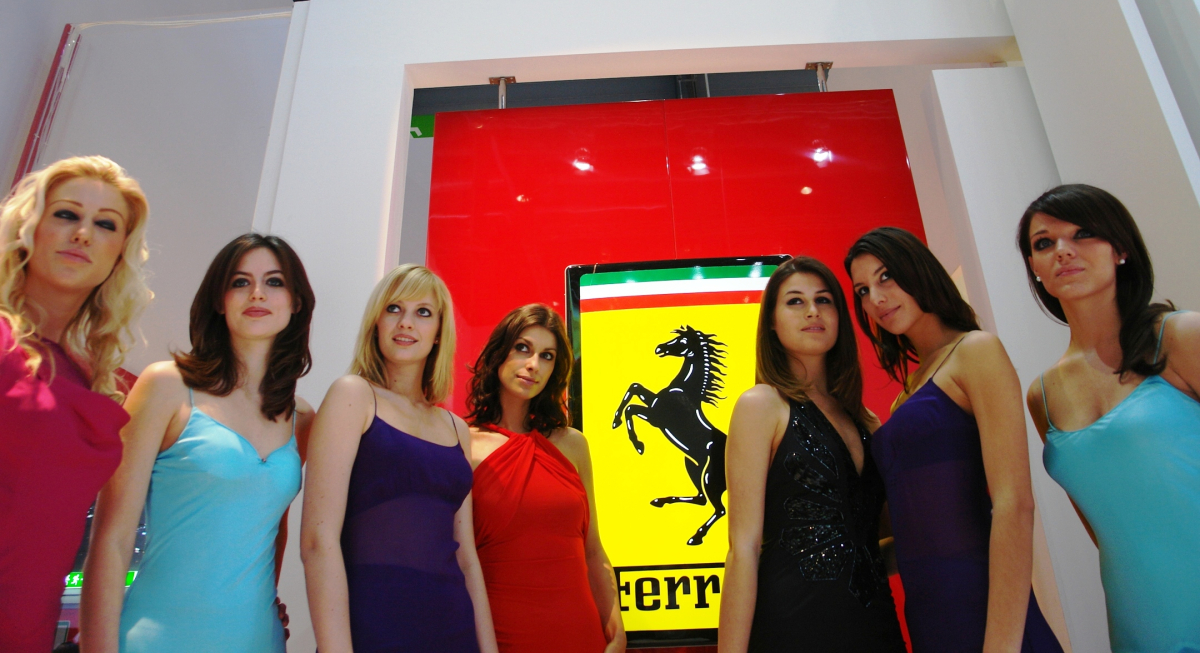 targi motoryzacyjne kobiety fot. Mototarget
