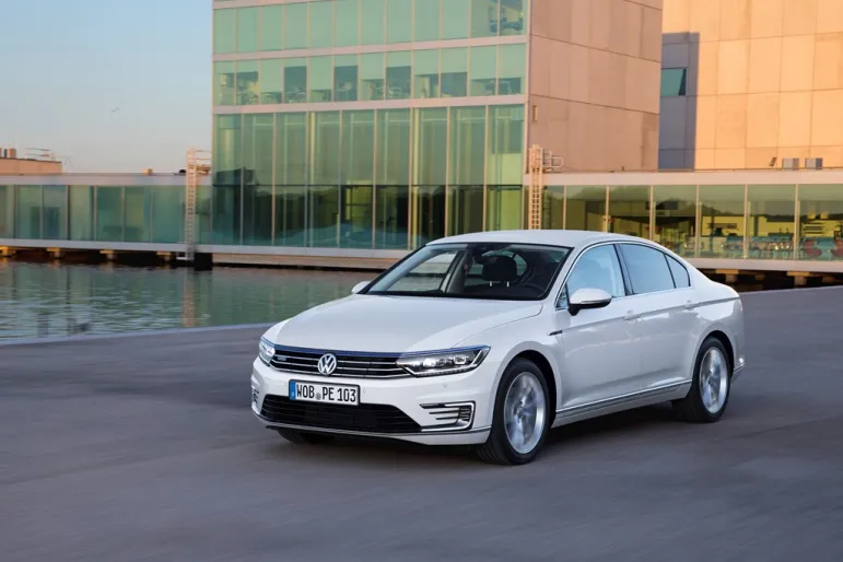 Volkswagen Passat GTE 2016