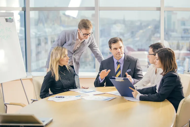 Przedsiębiorcy rozliczą jednorazowo nakłady na środki trwałe do 100 tys. /shutterstock.com