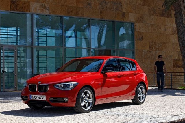 Nowe BMW Serii 1 zostanie zaprezentowane jesienią 2011 roku na targach motoryzacyjnych we Frankfurcie. BMW Serii 1 Fot. BMW