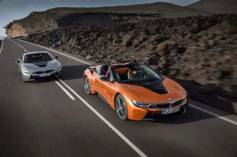 Tak wygląda odświeżone BMW i8 oraz BMW i8 Roadster / fot. BMW