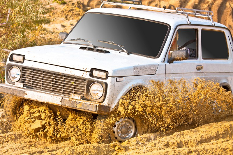 off-road 4x4 jazda w terenie Fot. Fotolia 