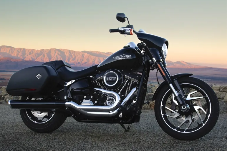 Harley-Davidson zaprezentował nowego Sport Glide'a / fot. Harley-Davidson