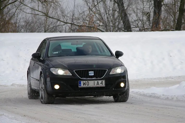 Seat Exeo 1.8T Sport przód Fot. Michał Nejbauer