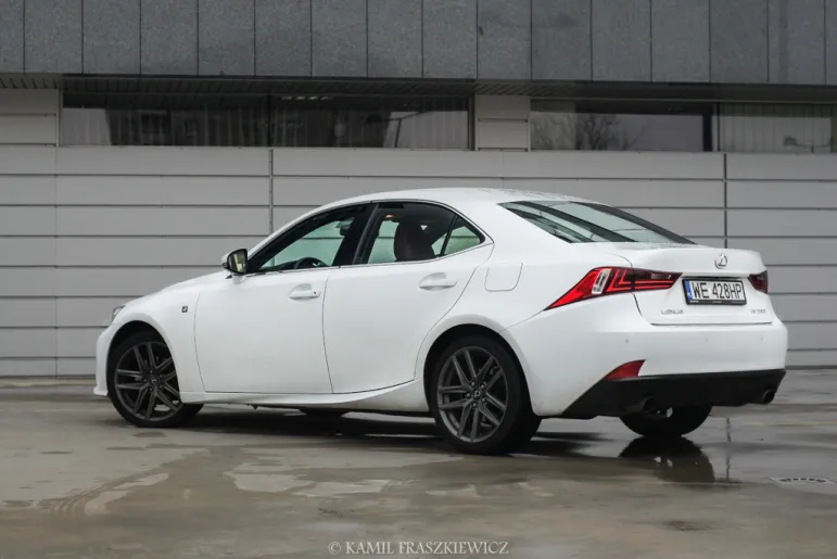 Lexus IS250 2015