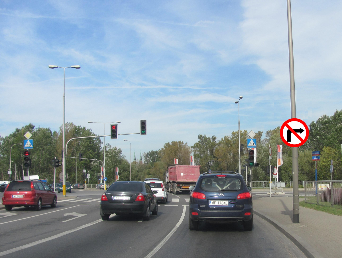 Zasady związane z zakazem skręcania i zakazem zawracania
