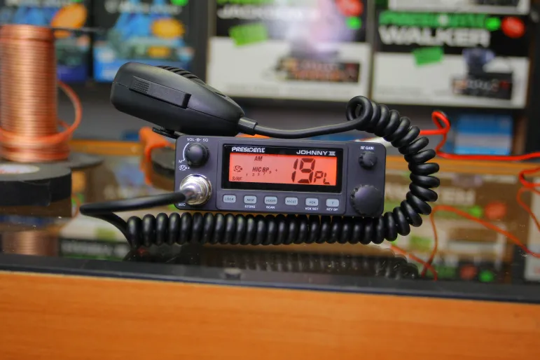 Klasyczne CB Radio można zastąpić kilkoma aplikacjami na telefony typu smartphone.