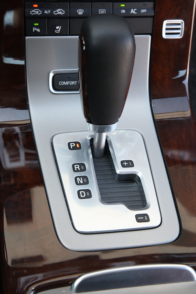 Technika jazdy z automatyczną skrzynią biegów. fot. moto.wieszjak.pl