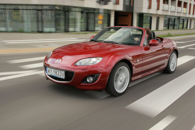 Według danych producenta 160-konna MX-5 przyspiesza od 0 do 100 km/h w 7,9 s Fot. Moto.wieszjak.pl