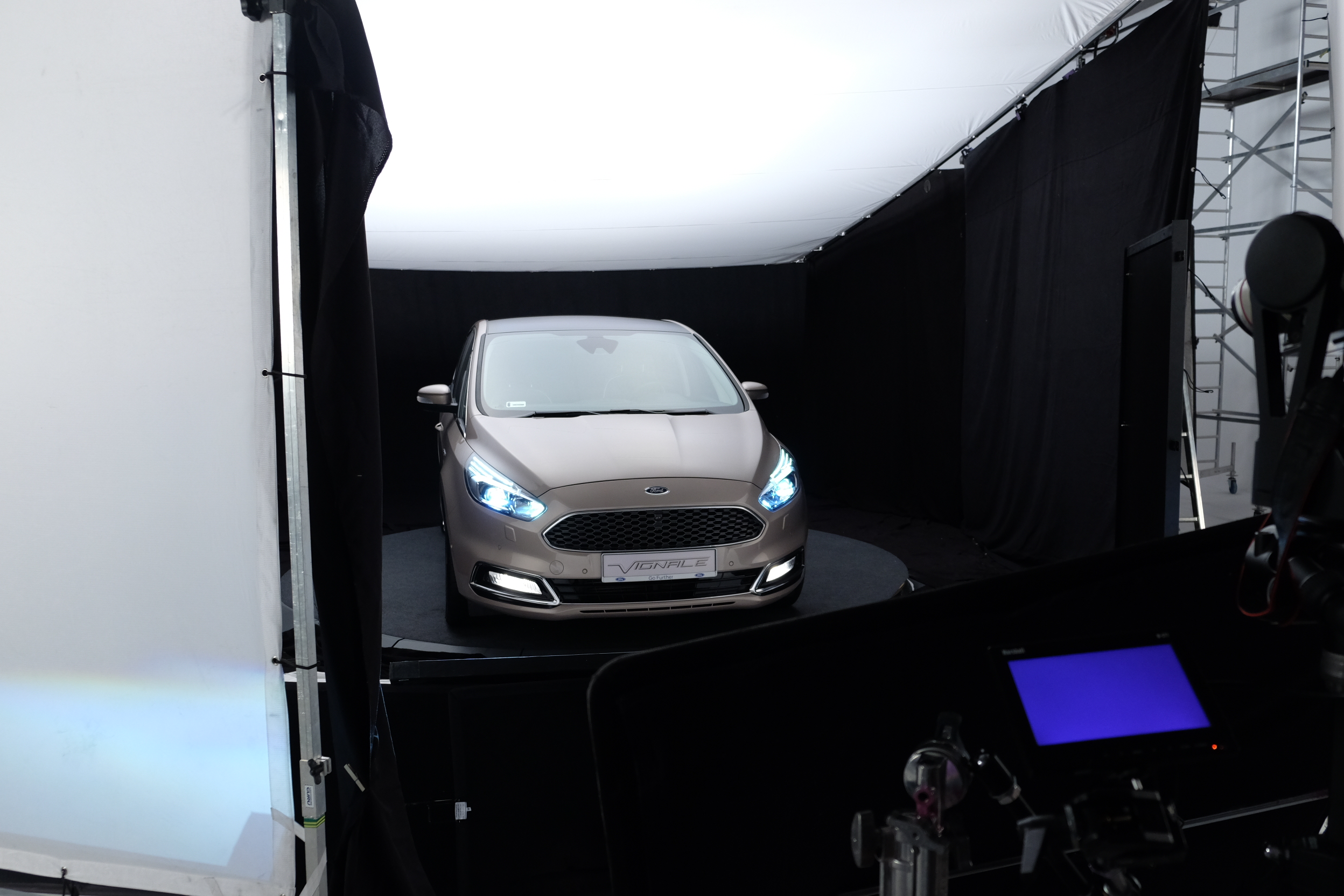 Backstage sesji Horowitz Ford Vignale