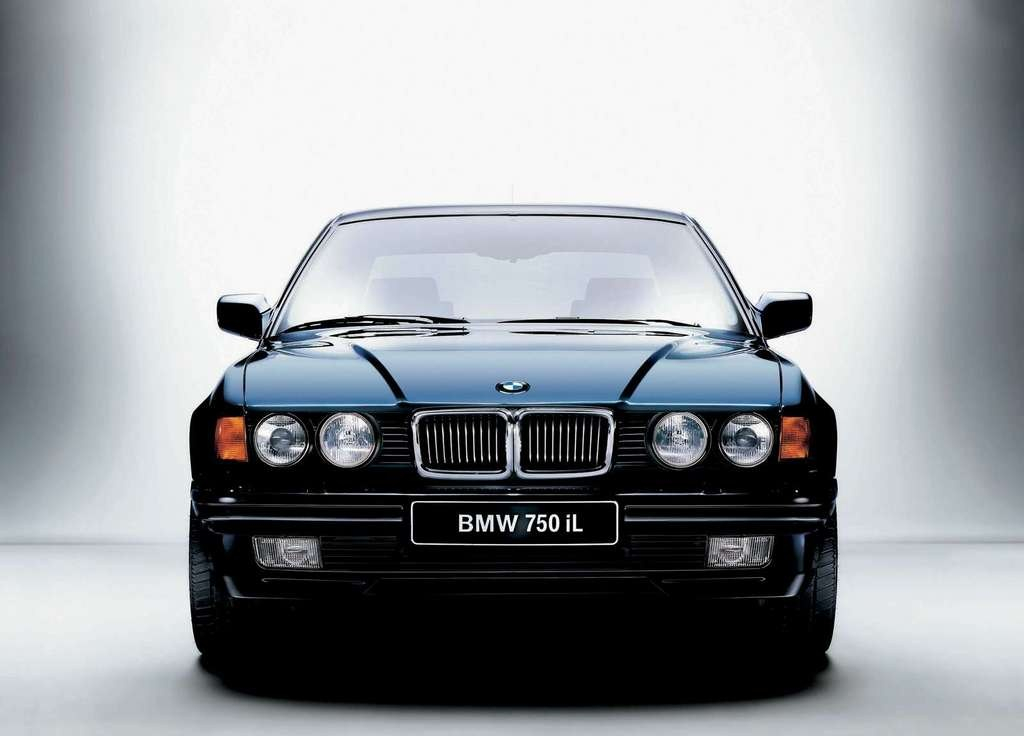 BMW 750i e32 seria 7