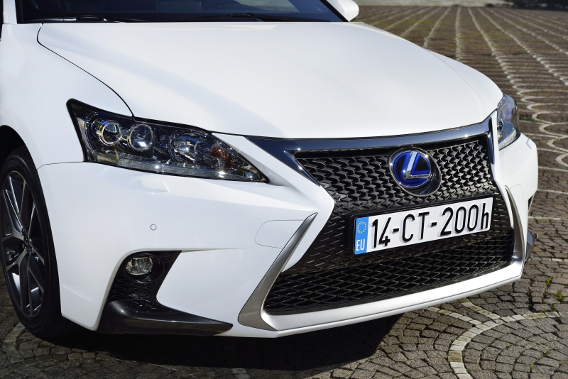 Lexus CT 200h