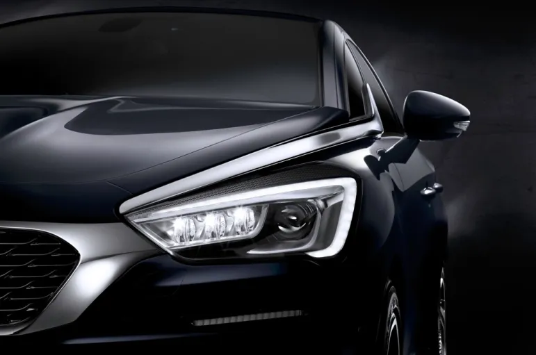 Nowy DS5 2015 reflektor