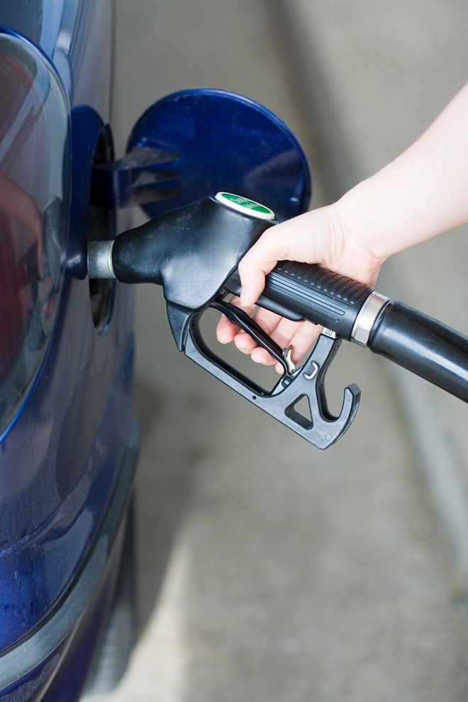 Jak tankować paliwo na stacjach bezobsługowych? Fot. Fotolia