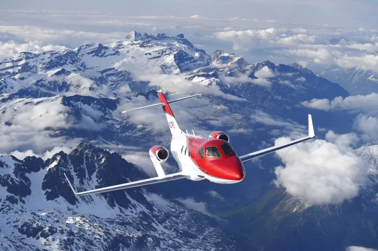 Sejm przyjął nowelizację prawa lotniczego. Samolot HondaJet. 